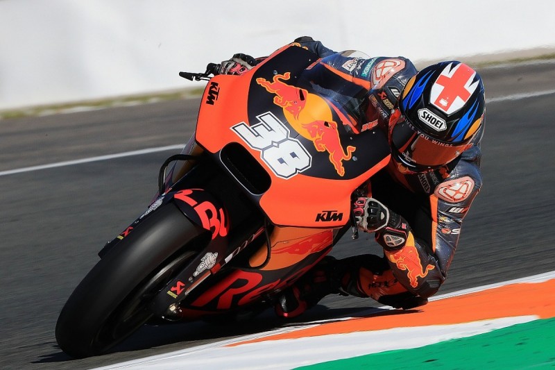Dropping Bradley Smith for 2018 would have been unfair - KTM boss