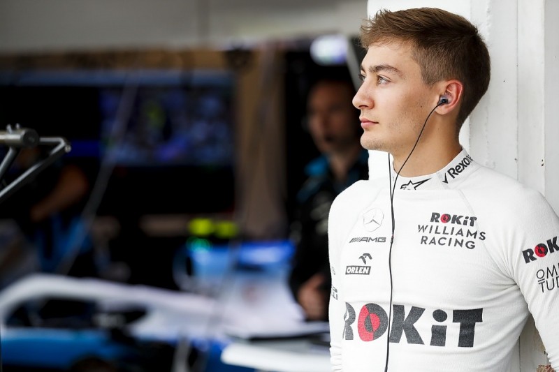 Only "drastic" change would prise Russell from Williams F1 team