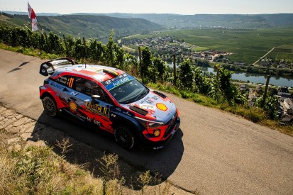 Rally Germany WRC: Puncture deals blow to Neuville's hopes of title