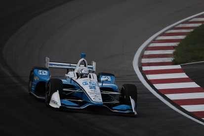 Newgarden takes pole for IndyCar Gateway, title rival Rossi 11th