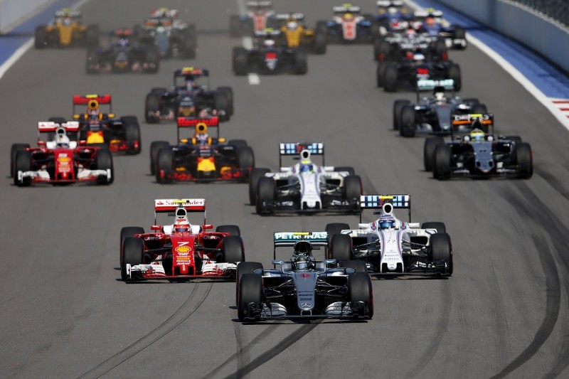 Mercedes and Ferrari differ on Spanish GP tyre choices