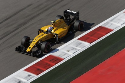 Renault offers free access to F1 filming day at Silverstone