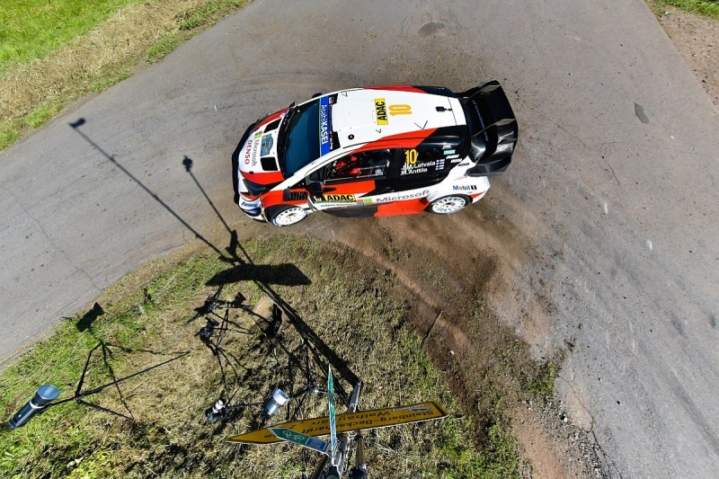 Toyota adjusts rear wing after WRC rules clarification