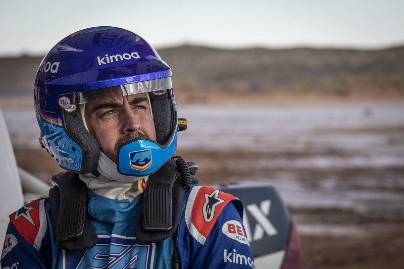 Fernando Alonso finds dunes "shocking" as Dakar tests commence
