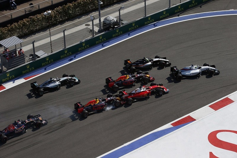 Sebastian Vettel and Daniil Kvyat collide again during Russian GP