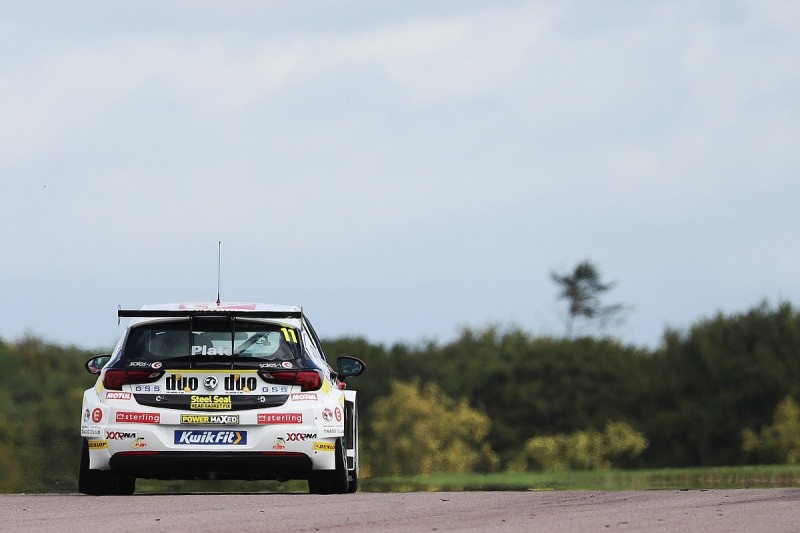 Vauxhall driver Jason Plato on top in Thruxton BTCC practice