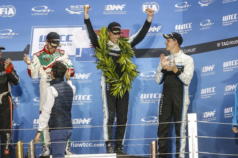 Thed Bjork becomes 2017 WTCC champion in Qatar season finale