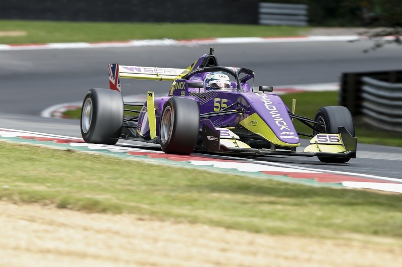 W Series Brands Hatch: Chadwick grabs last-gasp pole for finale