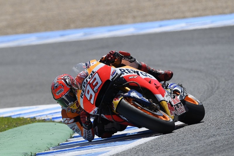 Marc Marquez conflicted about his change in style for MotoGP 2016