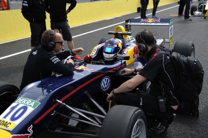 Red Bull junior Niko Kari punished for post-race collision