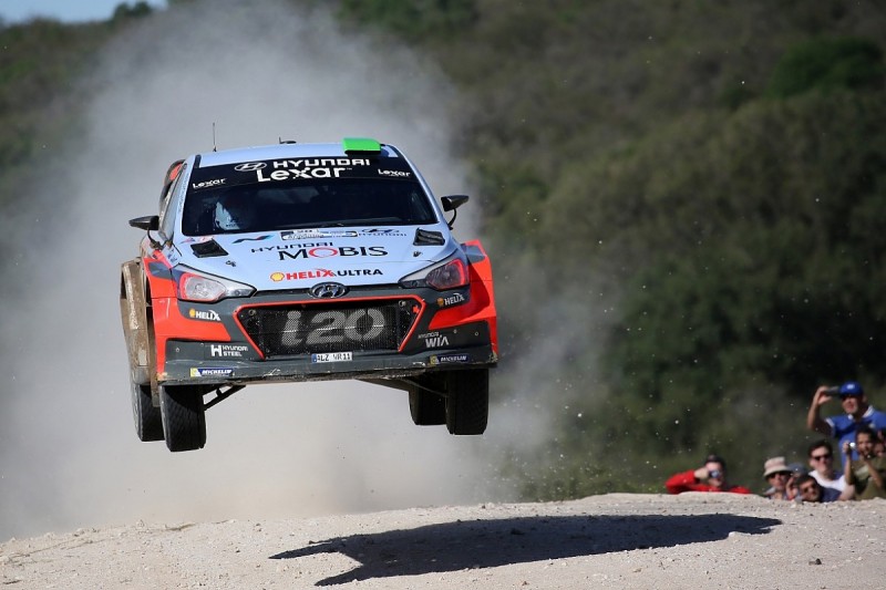 Paddon leads into final day of Rally Argentina after Latvala crash