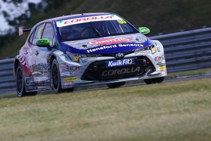 Snetterton BTCC: Ingram clinches lights-to-flag race one victory