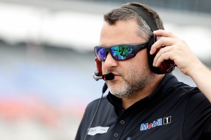 Tony Stewart cleared to return to racing for Richmond NASCAR round