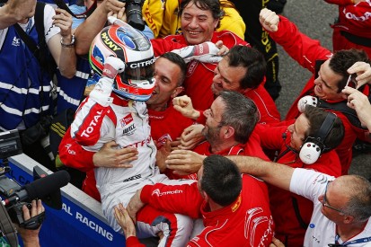 Jose Maria Lopez denies Lada and Honda with last-gasp WTCC victory