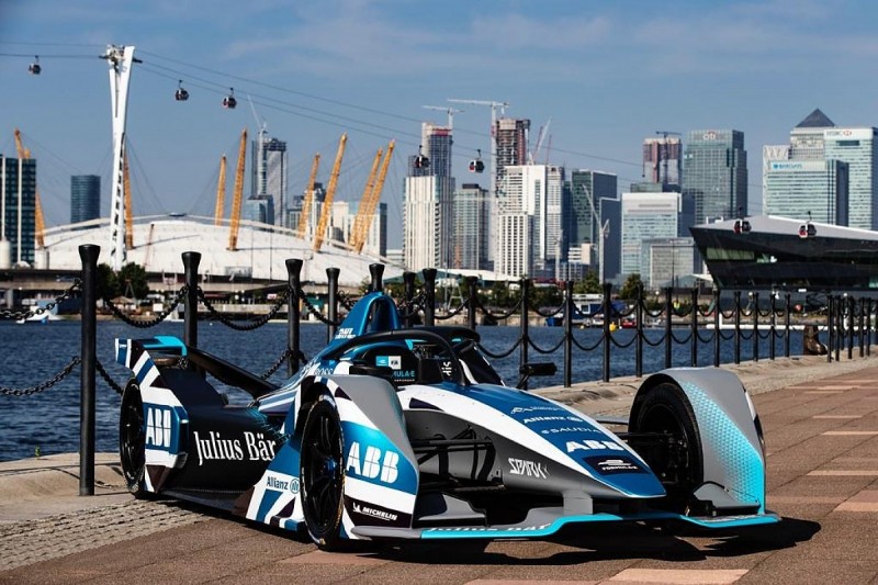 FE to add special painted surface to ExCeL floor for car traction