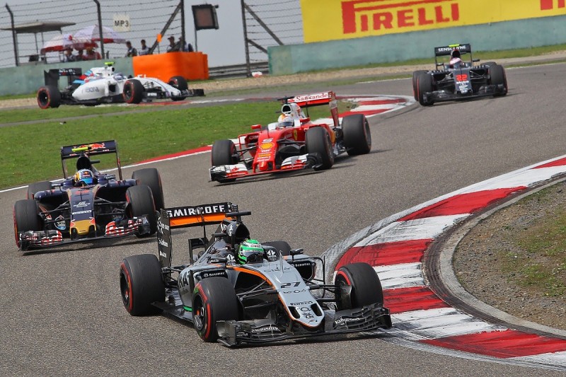 Sainz: Force India F1 team's Chinese GP pitlane antics 'dangerous'