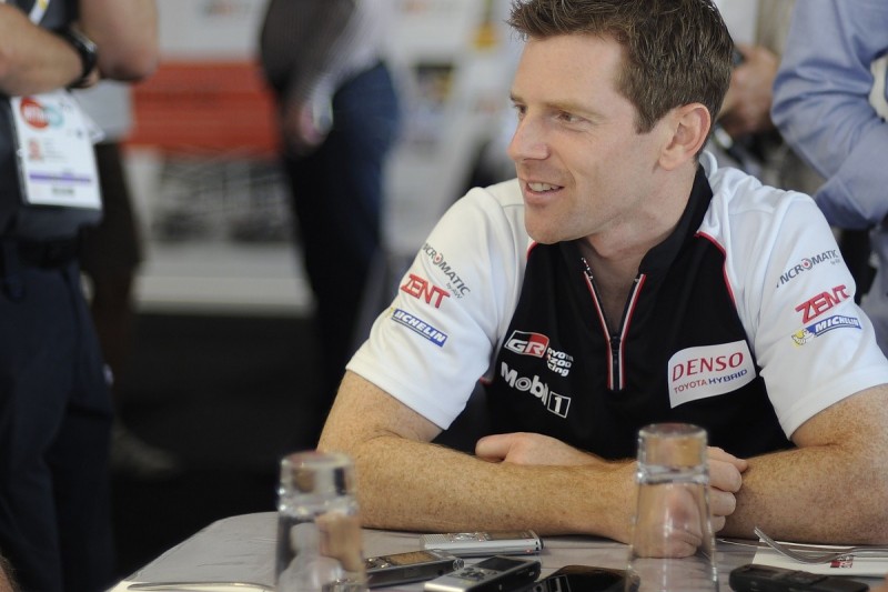Anthony Davidson broke toe on way to Bahrain WEC victory