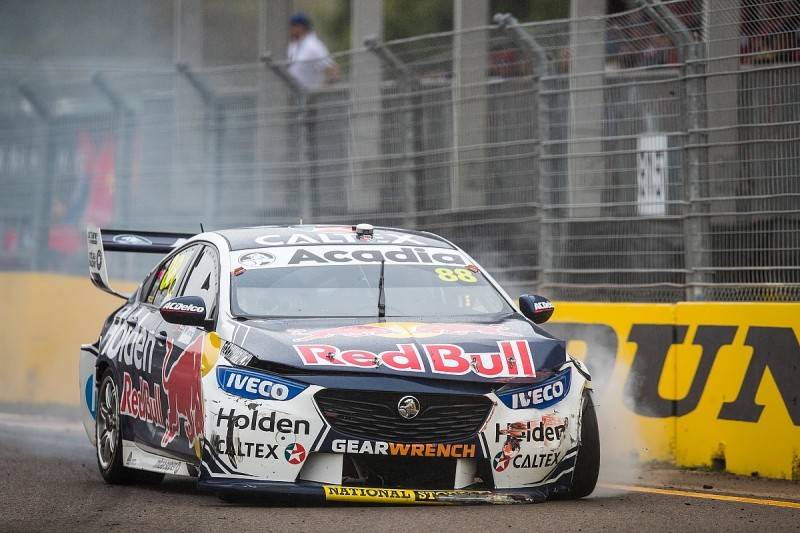 Whincup could have won Supercars race with strategy before crash