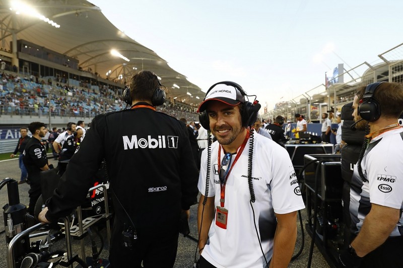 Fernando Alonso expects green light for China, McLaren plans tests