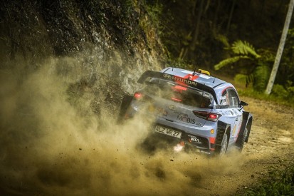 WRC Rally Australia: Andreas Mikkelsen continues to pull away