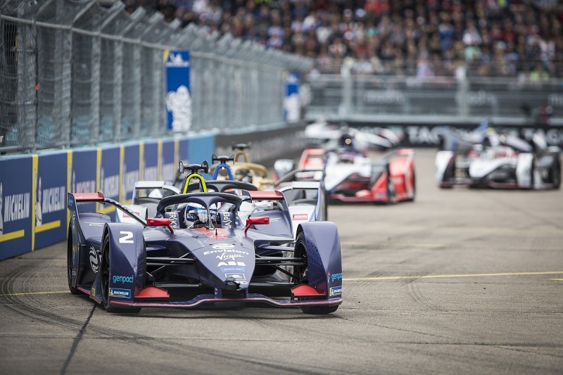 Formula E drivers prefer return to fixed lap-count format