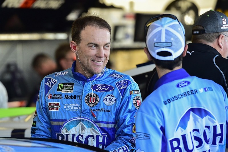 'Underdog' Harvick still expects to win 2017 NASCAR Cup title