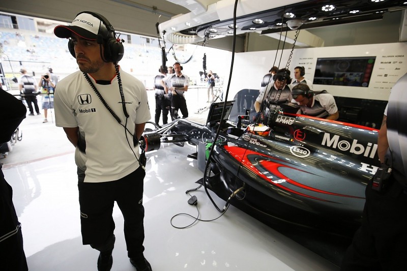 Stoffel Vandoorne thanks Fernando Alonso for help on F1 debut