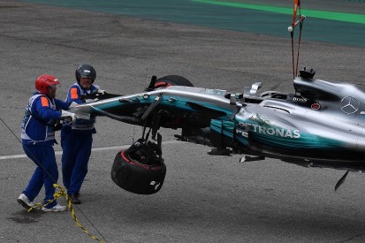 Brazilian GP: Hamilton crashes out of qualifying on first lap
