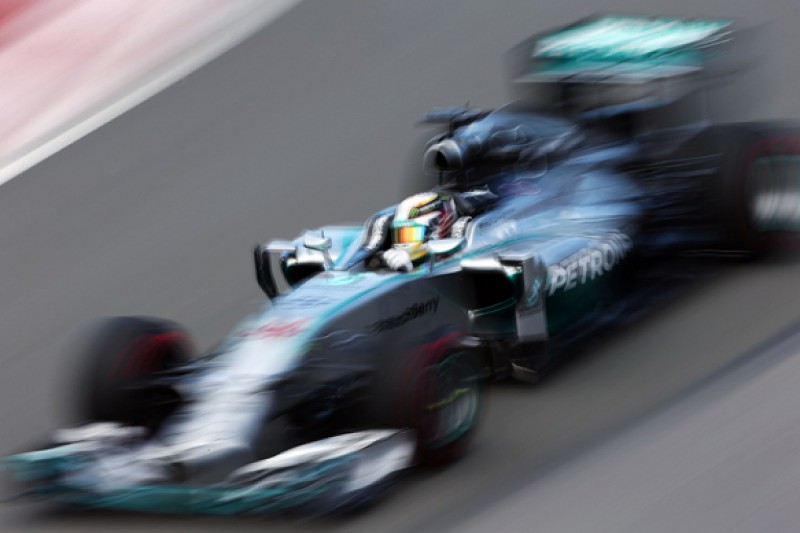 Canadian GP: Lewis Hamilton on top again in final practice