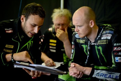 Bradley Smith signs factory MotoGP deal with KTM for 2017