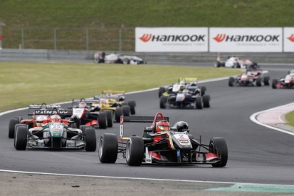 Hungary European F3: Lotus F1 junior Ocon wins rain-affected race