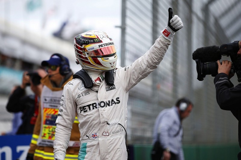 Lewis Hamilton on Australian GP pole, new system proves anti-climax
