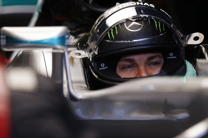 Mercedes reshuffles Rosberg and Hamilton's crews for F1 2016