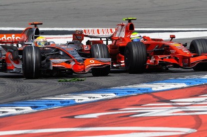 Lewis Hamilton's racecraft 'unparalleled' among F1 greats says Lowe