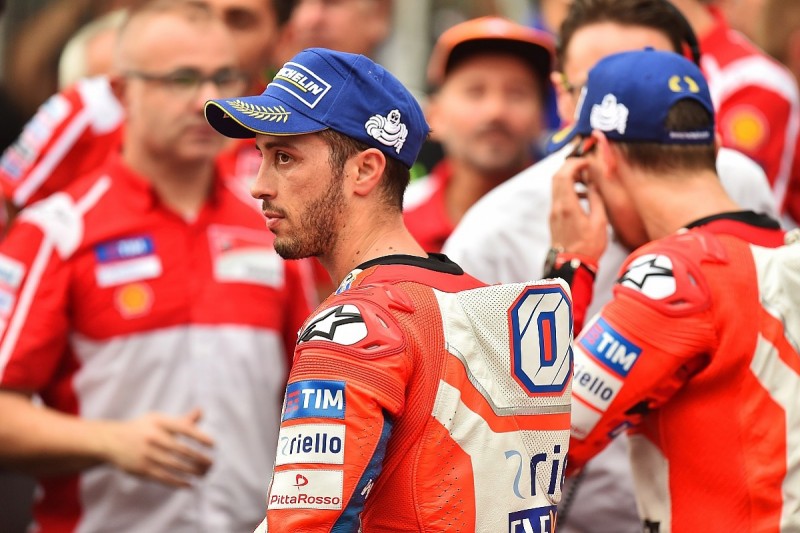 MotoGP Sepang: Dovizioso angry despite keeping title bid open