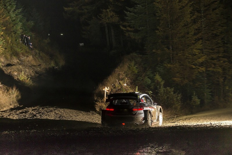 Elfyn Evans keeps lead as fog shakes up WRC top order in Rally GB