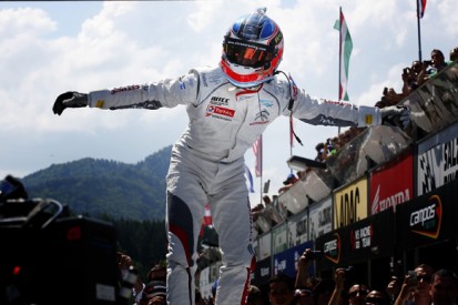 Salzburgring WTCC: Lopez extends points lead with race two win