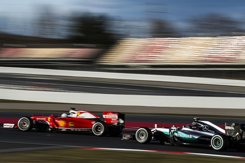 Bernie Ecclestone hopes Ferrari can fight for 2016 F1 championship