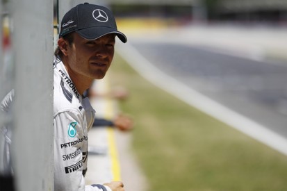 Megaphone exhaust made no difference to F1 sound - Nico Rosberg