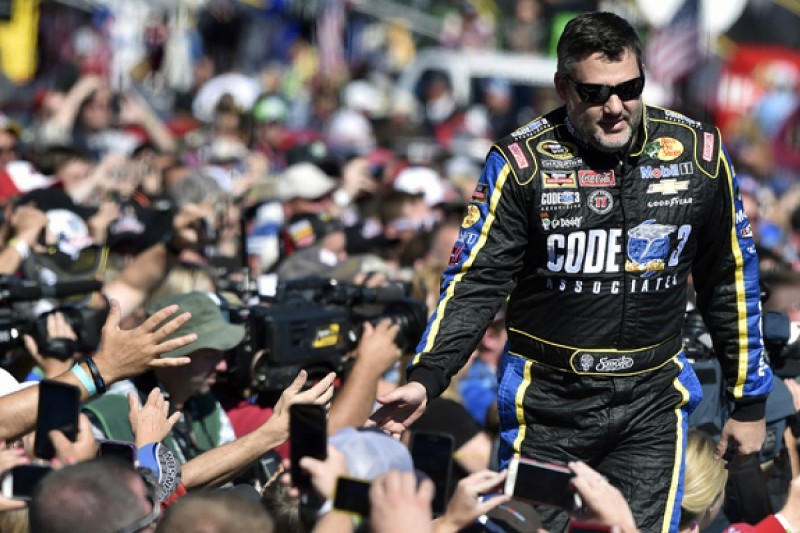 Stewart wants a chance to make the Sprint Cup's Chase after injury