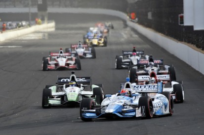 Indianapolis IndyCar: James Hinchcliffe sustains concussion