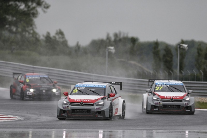 Slovakia WTCC: Sebastien Loeb wins rain-affected race