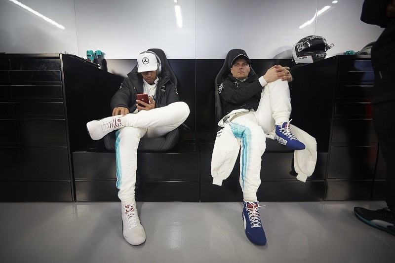 Bottas learning from defeats to Mercedes F1 team-mate Hamilton