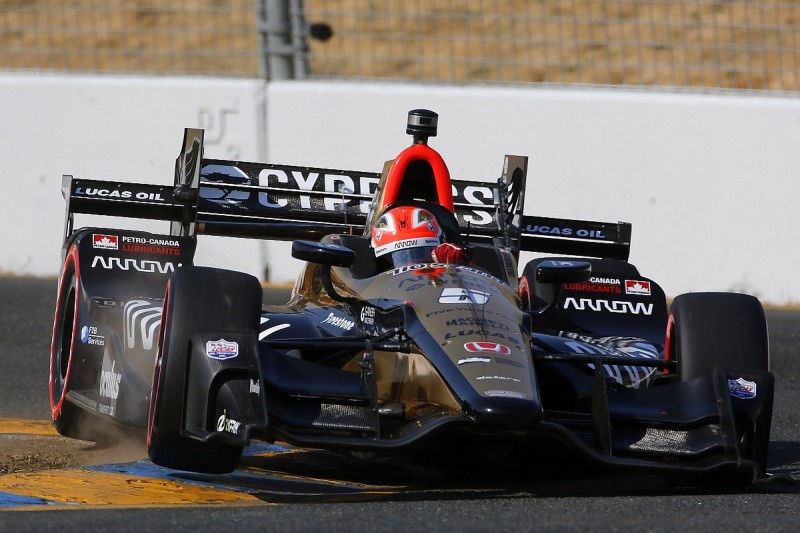 James Hinchcliffe stays with SPM to partner Robert Wickens in IndyCar