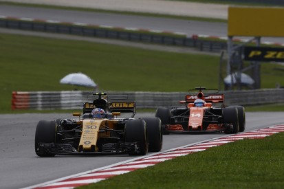 Renault not afraid of being beaten by engine customer McLaren in '18