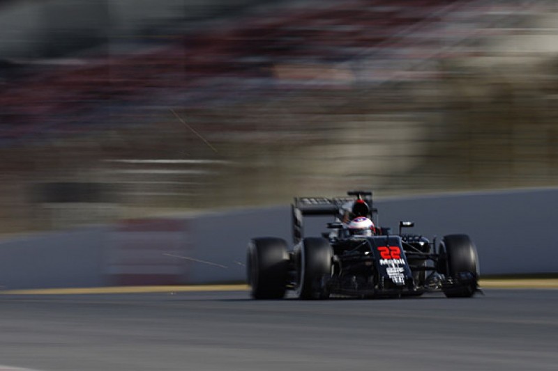 F1 considers removing fuel capacity limit for 2017