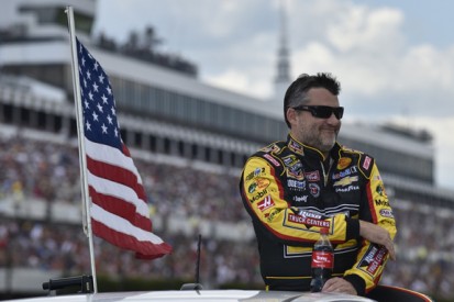 Injured NASCAR driver Tony Stewart plotting return to paddock