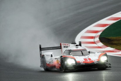 Fuji WEC: Porsche leads as rain and crash disrupt Friday practice