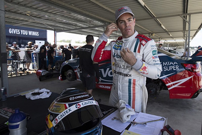 Craig Lowndes returns from injury in V8 Supercars testing