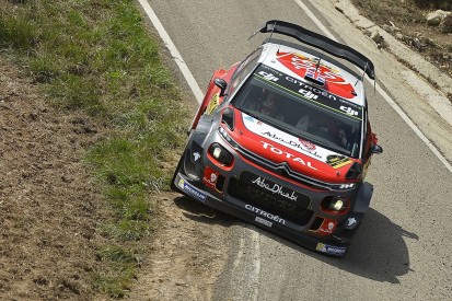 WRC Catalunya: Meeke closes on victory as Neuville retires